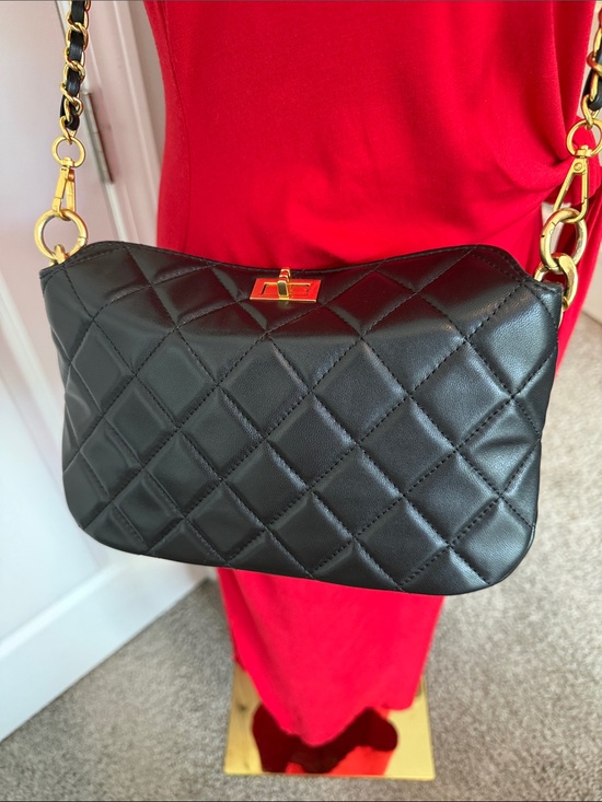 Tiffany & Fred Paris Handbags - Classic Quilted Black Shoulder Bag with Gold Chain Accents